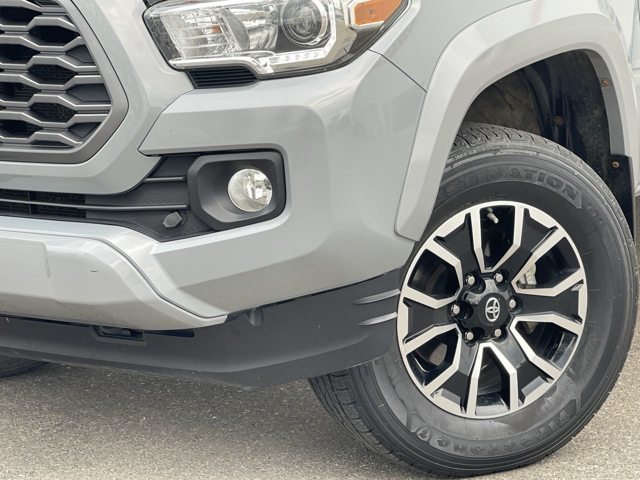 2021 Toyota Tacoma 4X4 in Calgary, Alberta