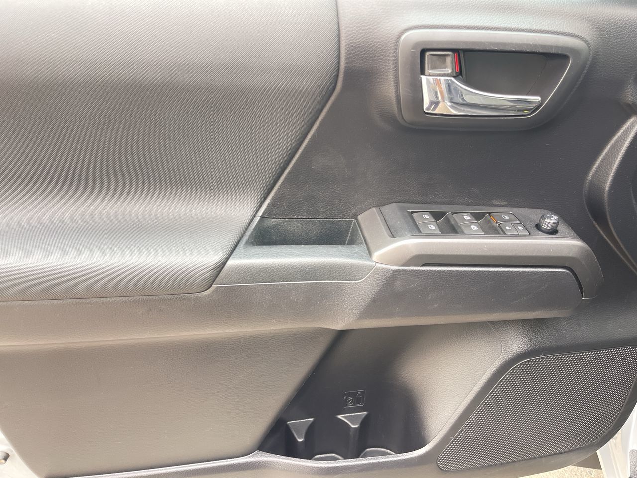 2021 Toyota Tacoma 4X4 in Calgary, Alberta