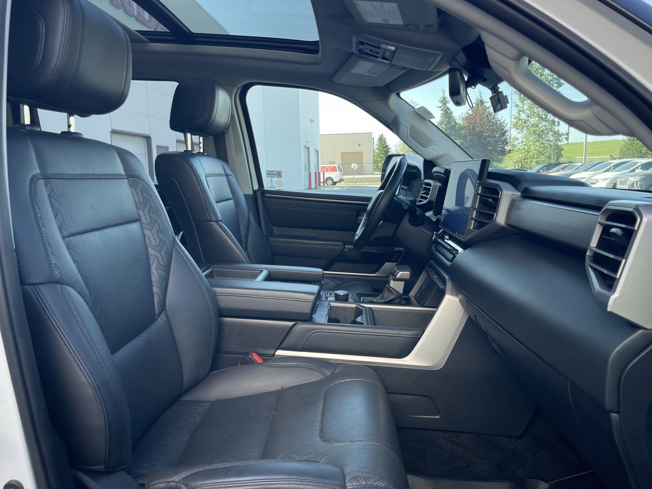 Toyota Tundra Hybrid  2023 à Calgary, Alberta
