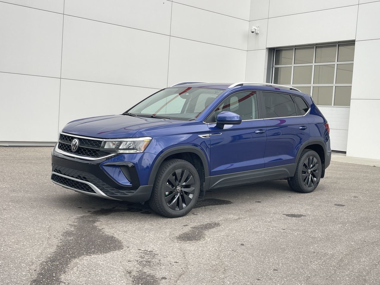 Volkswagen Taos  2023 à Calgary, Alberta