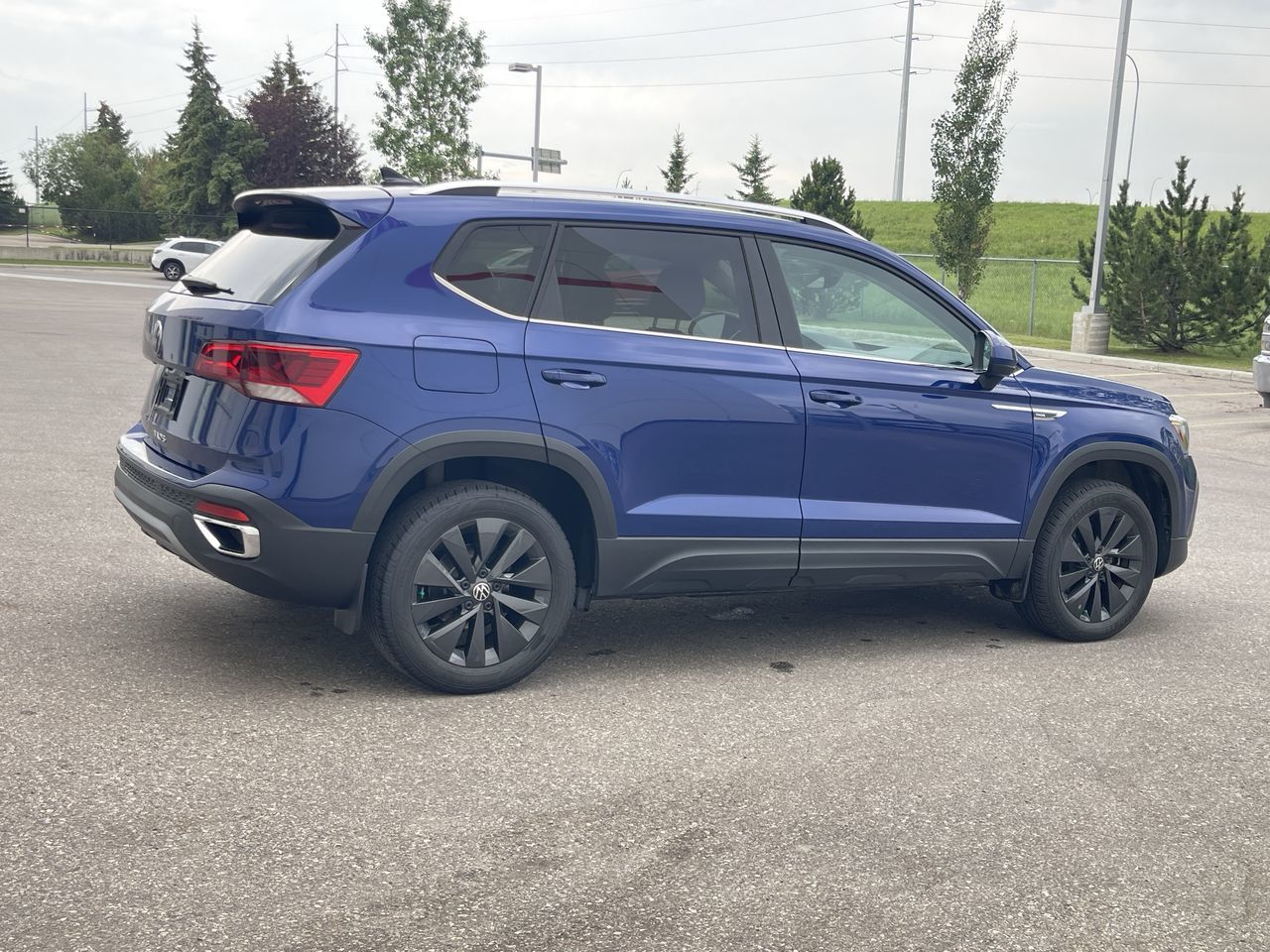 Volkswagen Taos  2023 à Calgary, Alberta