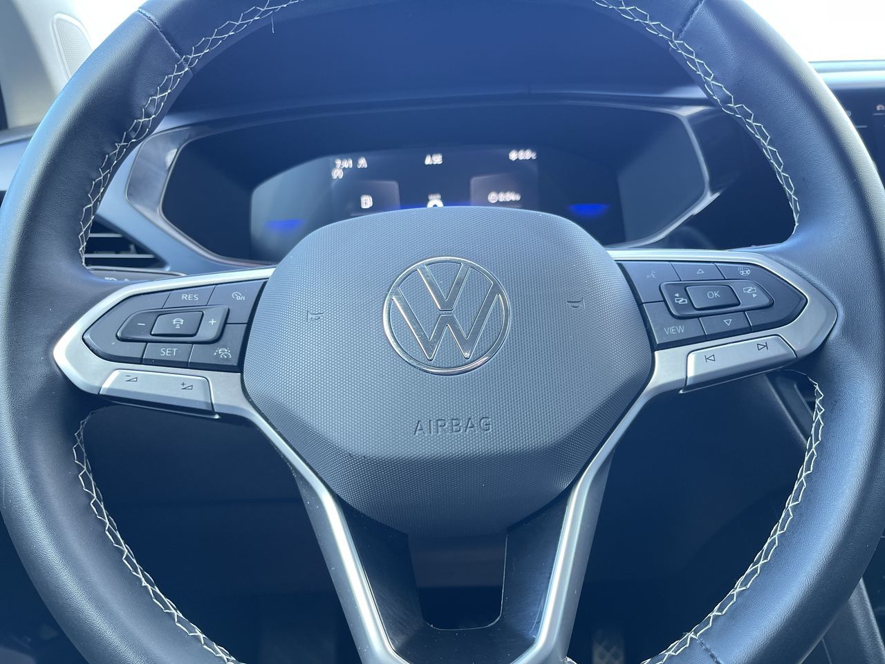 Volkswagen Taos  2024 à Calgary, Alberta