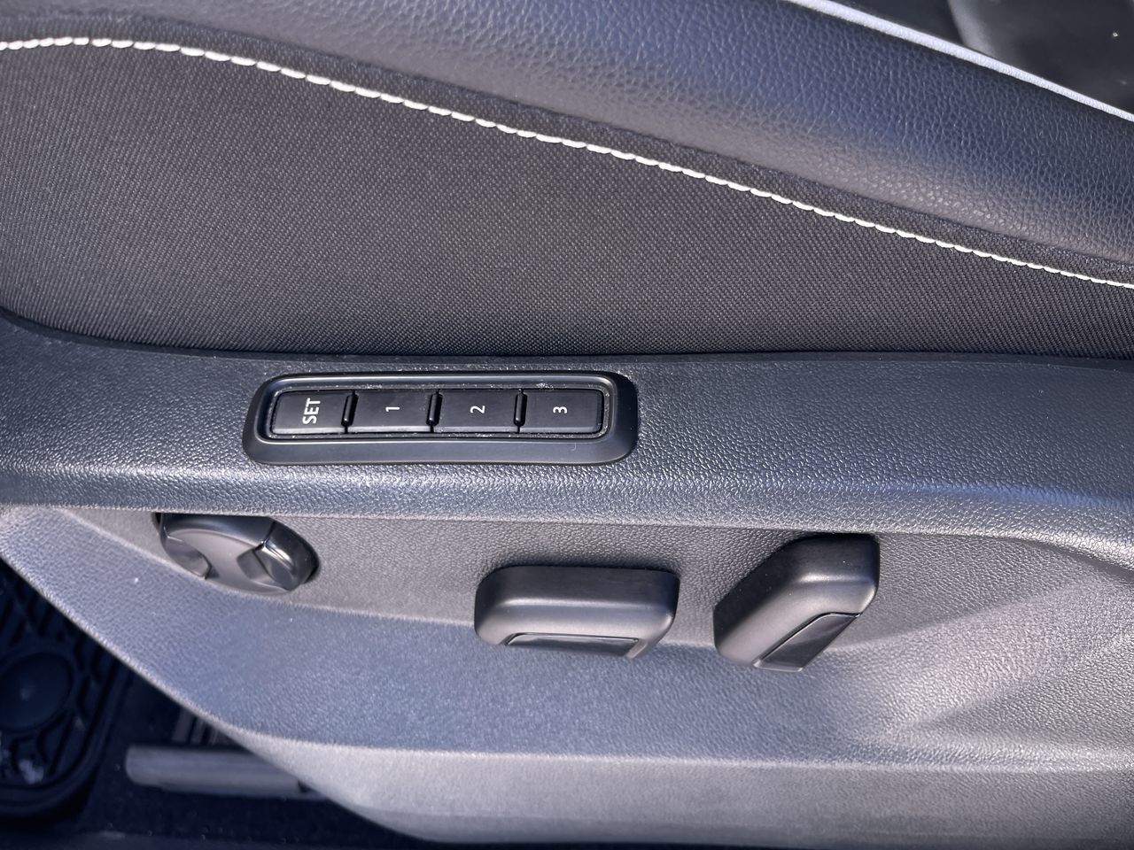 Volkswagen Tiguan  2021 à Calgary, Alberta