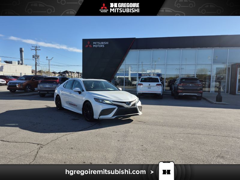 2021 Toyota Camry Hybrid XSE * Cuir * Toit * Mags * Carplay