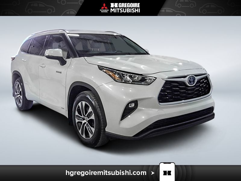 2021 Toyota Highlander Hybrid XLE * Toit * Cuir * Mags * Caméra * Nav