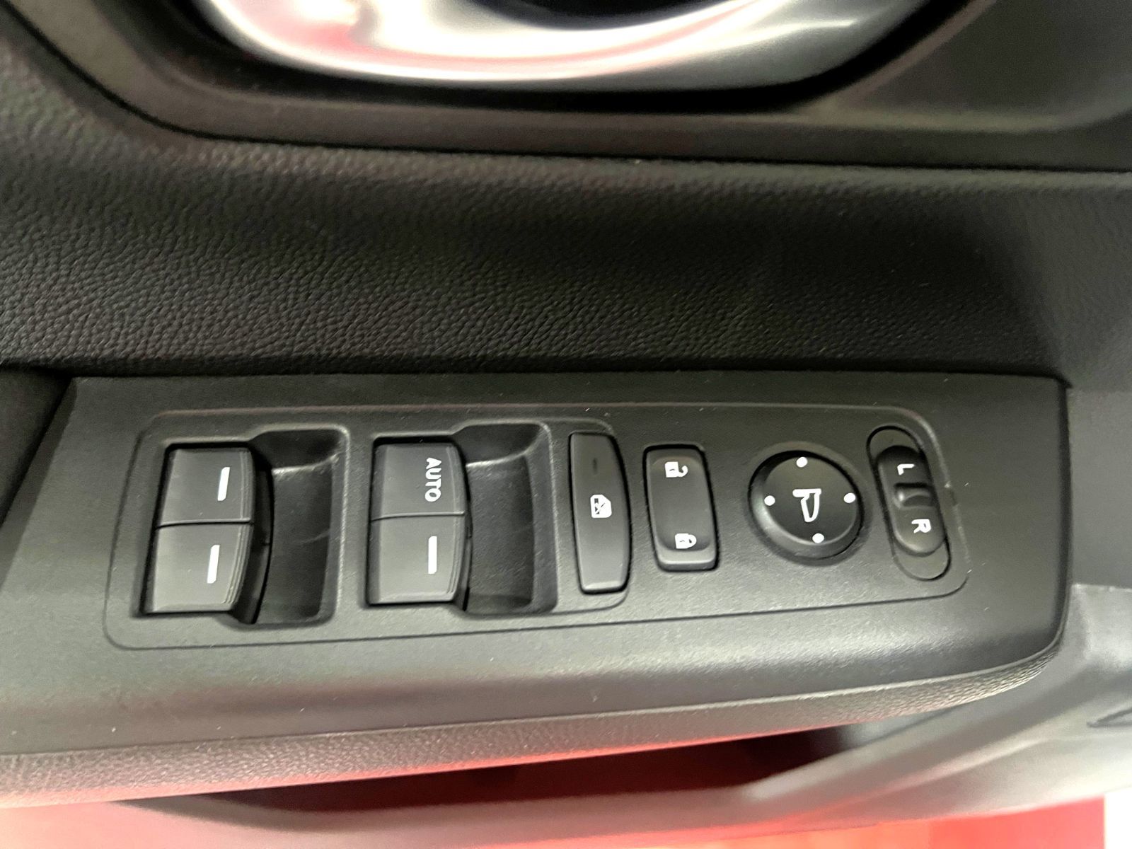 Photo 2025 Honda CR-V LX #8