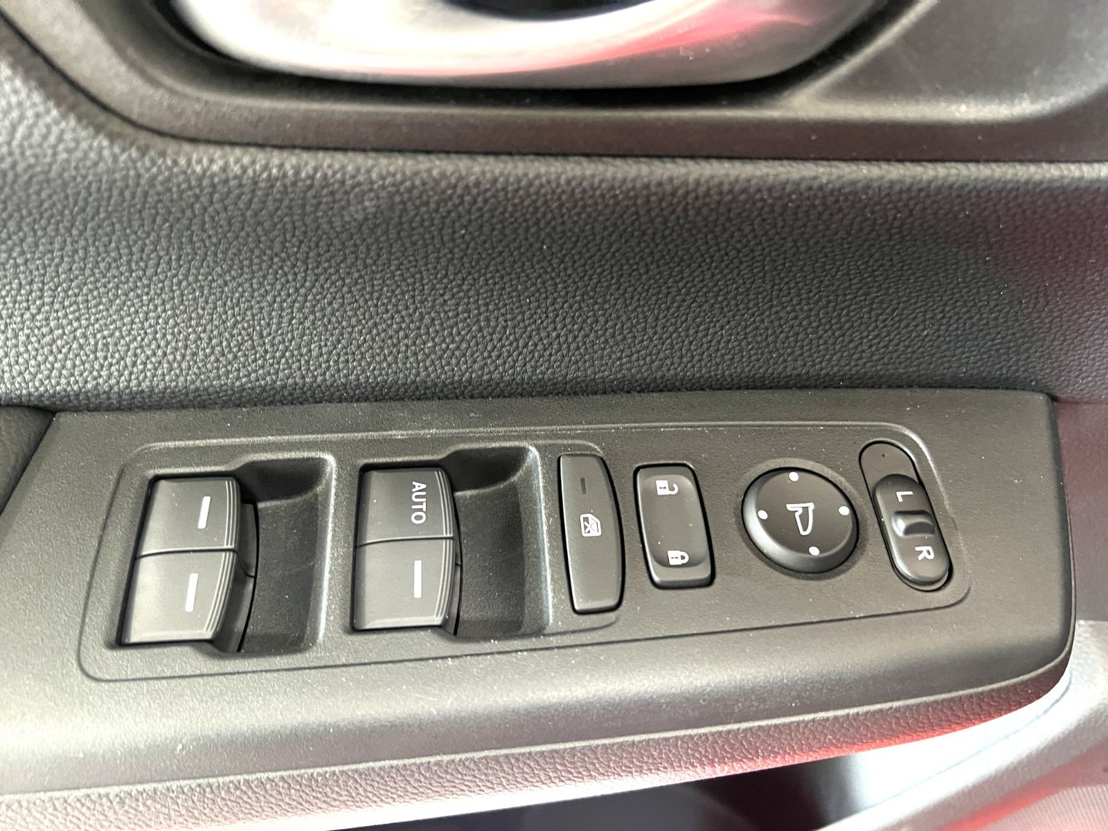 Photo 2025 Honda CR-V LX #8