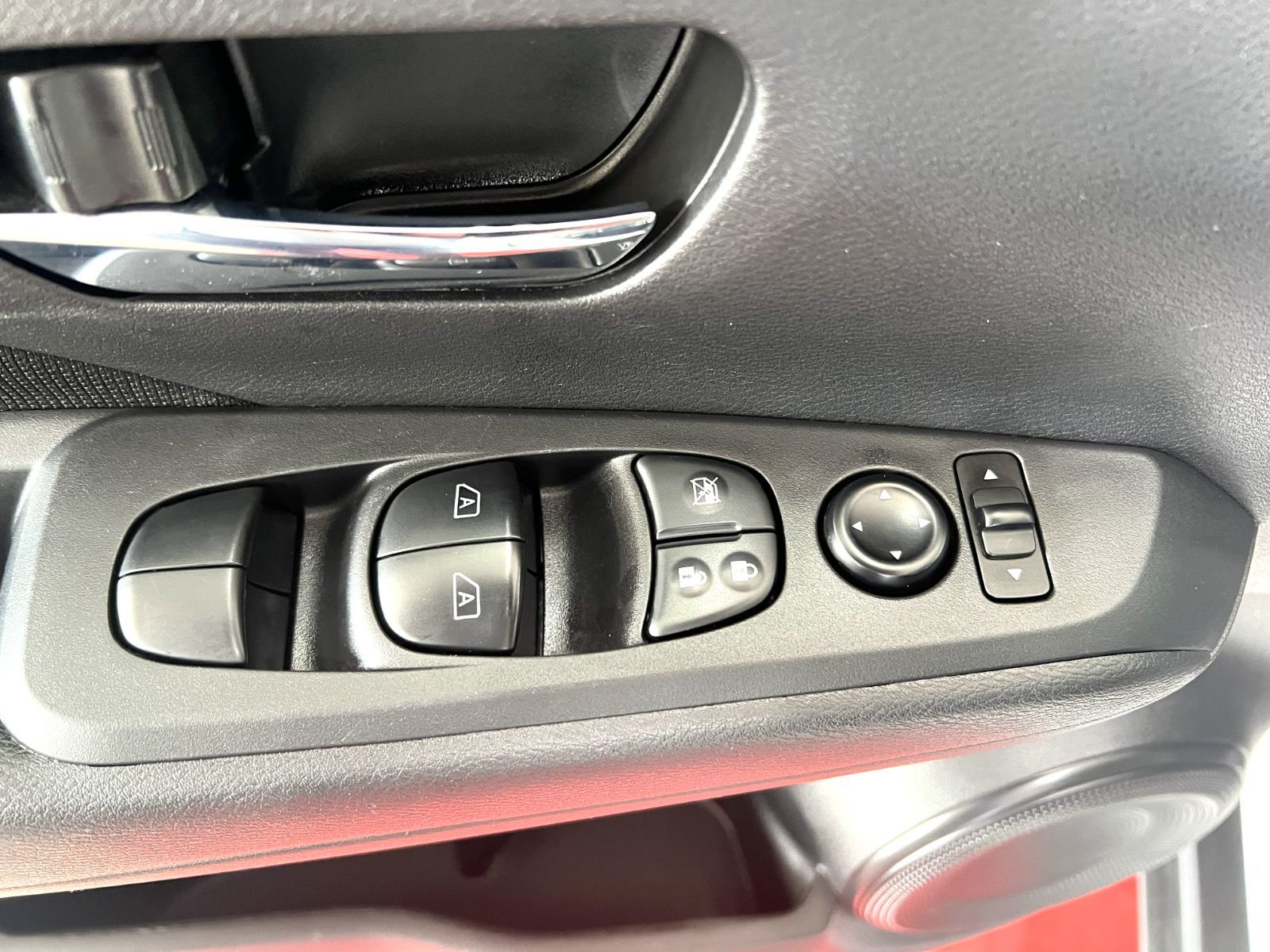 Photo Nissan KICKS SV  2024 #8