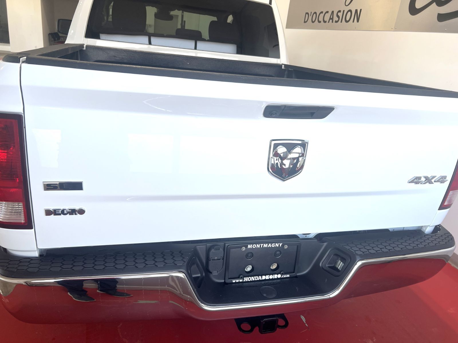 Photo 2023 Ram 1500 CLASSIC SLT #4