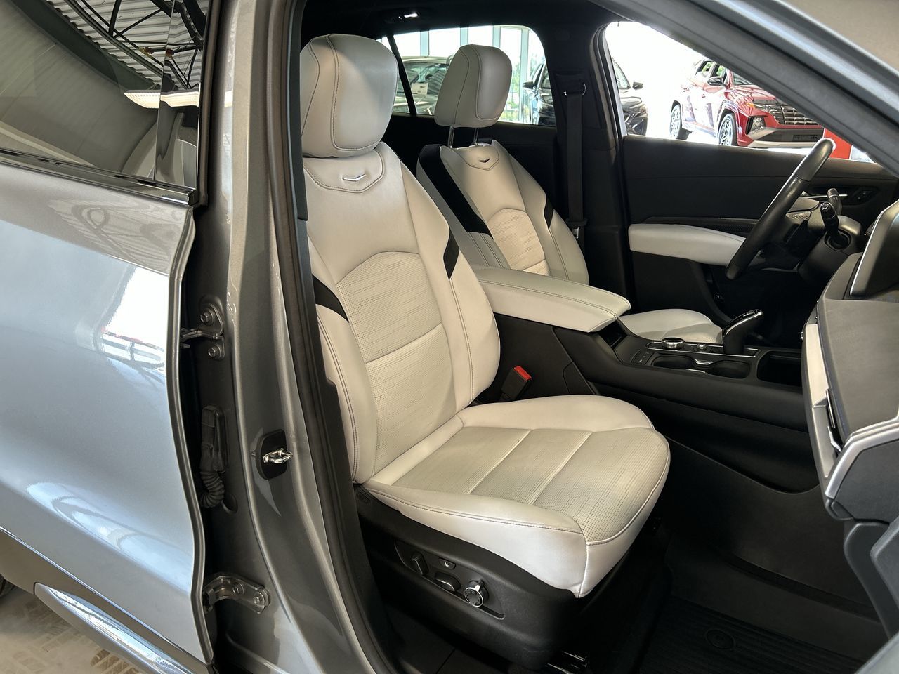 Cadillac XT4  2024