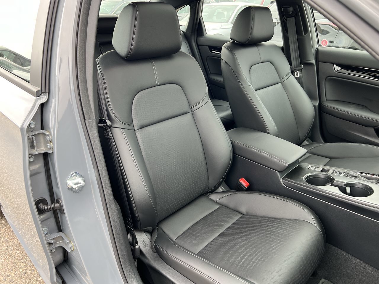 2025 Honda Civic Hybrid in Dorval, Quebec
