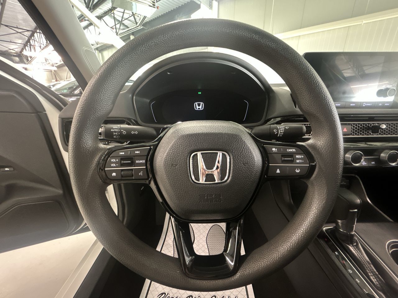 2023 Honda CIVIC SDN LX