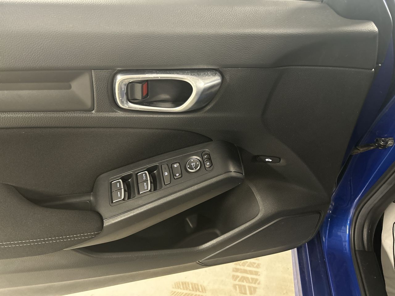 2024 Honda CIVIC SDN SPORT