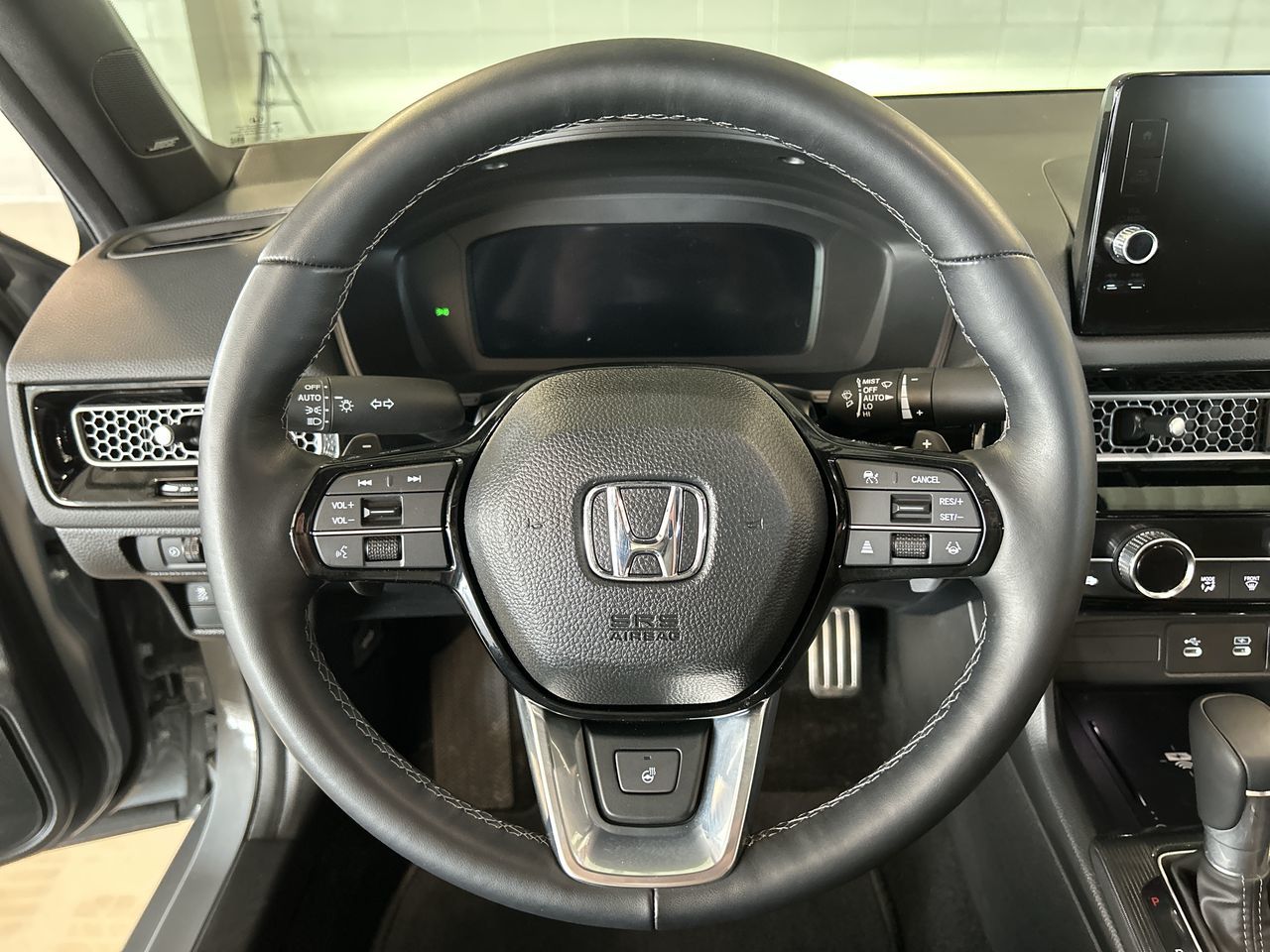 Honda Civic Sedan Hybrid  2025