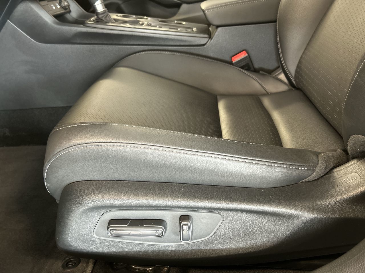 Honda Civic Sedan Hybrid  2025