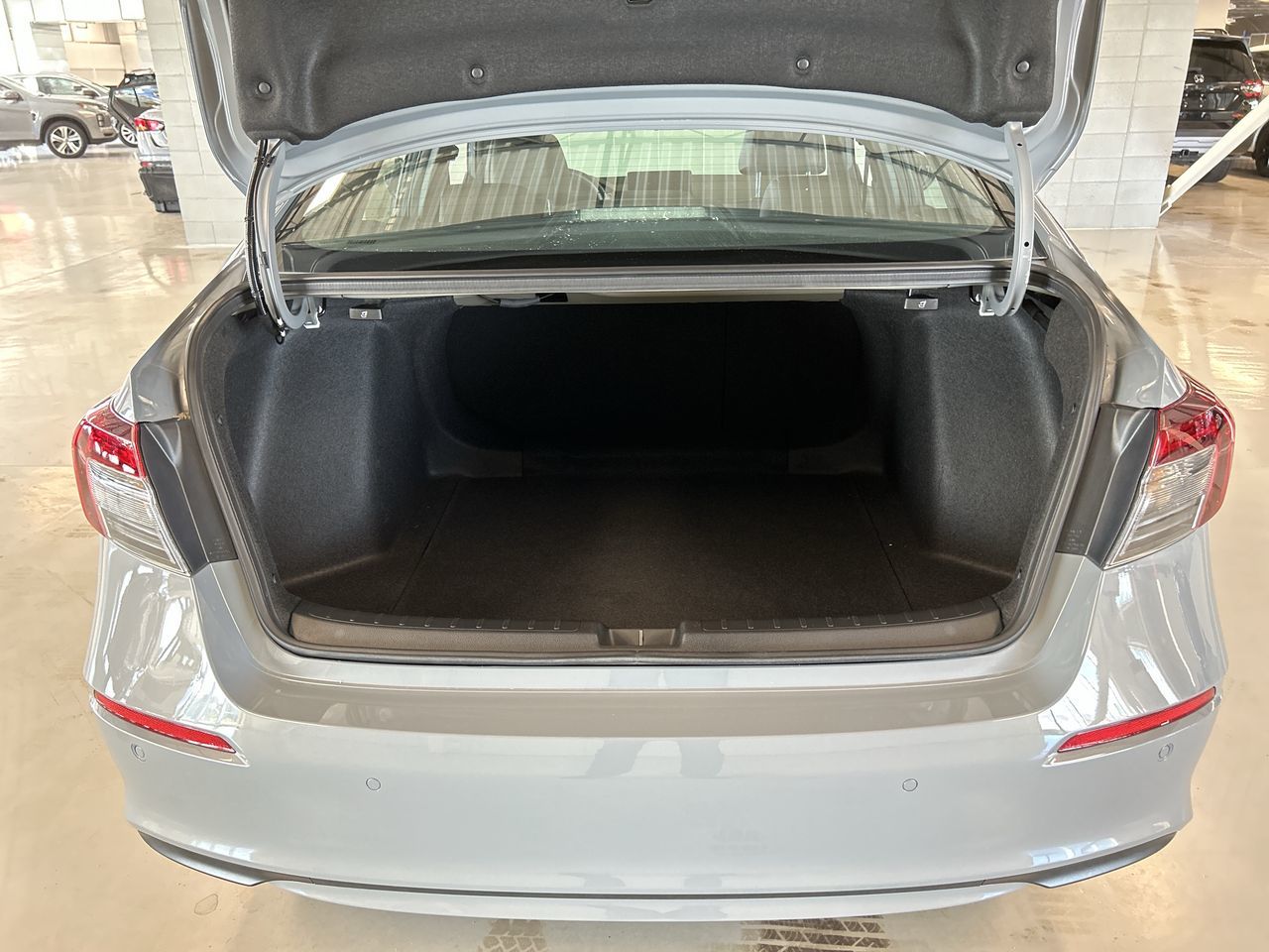 Honda Civic Sedan Hybrid  2025