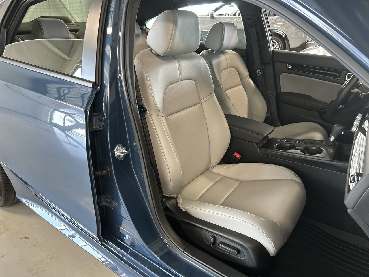 2025 Honda Civic Sedan Hybrid in Dorval, Quebec