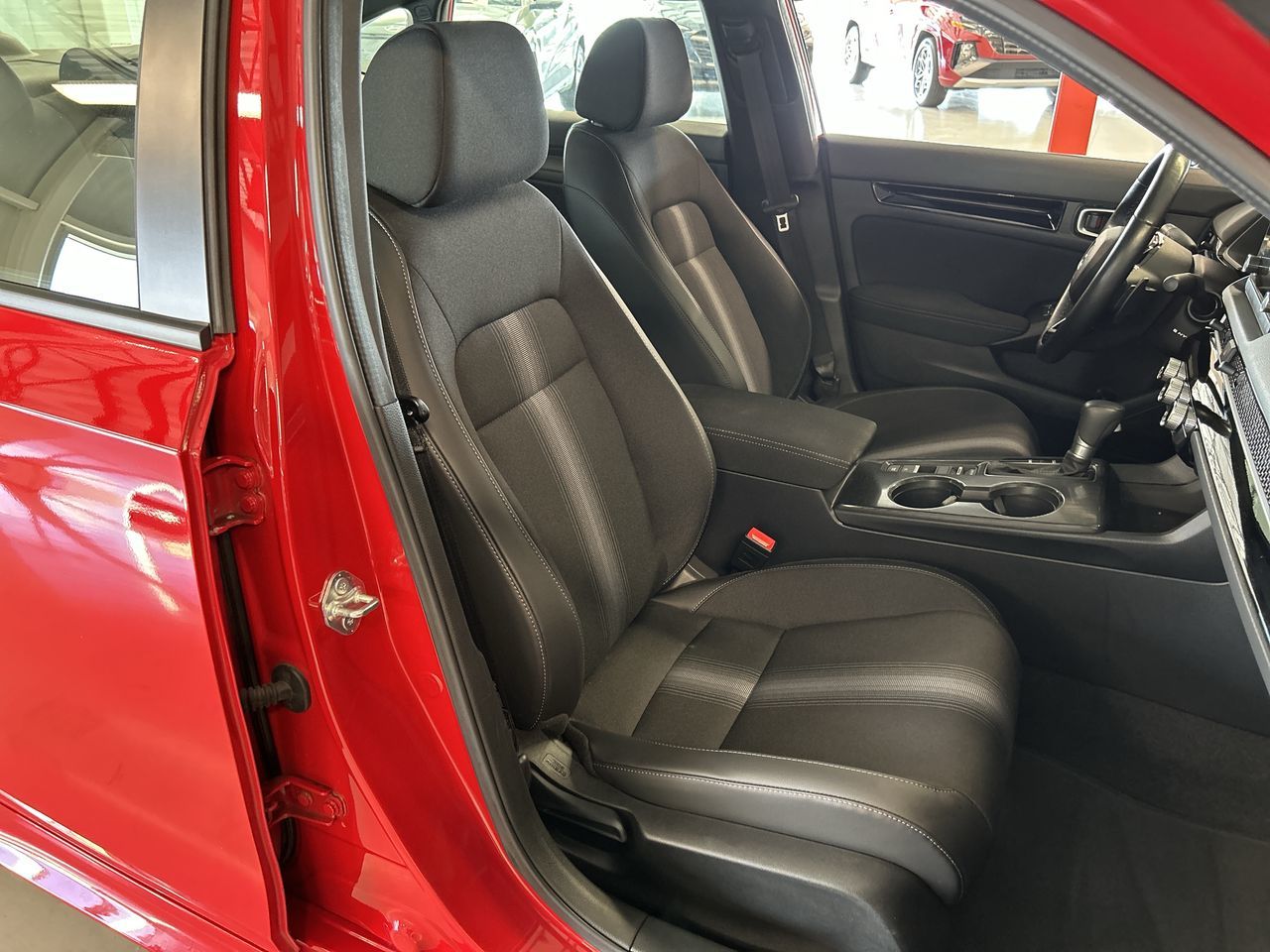 Honda Civic Sedan Hybrid  2025