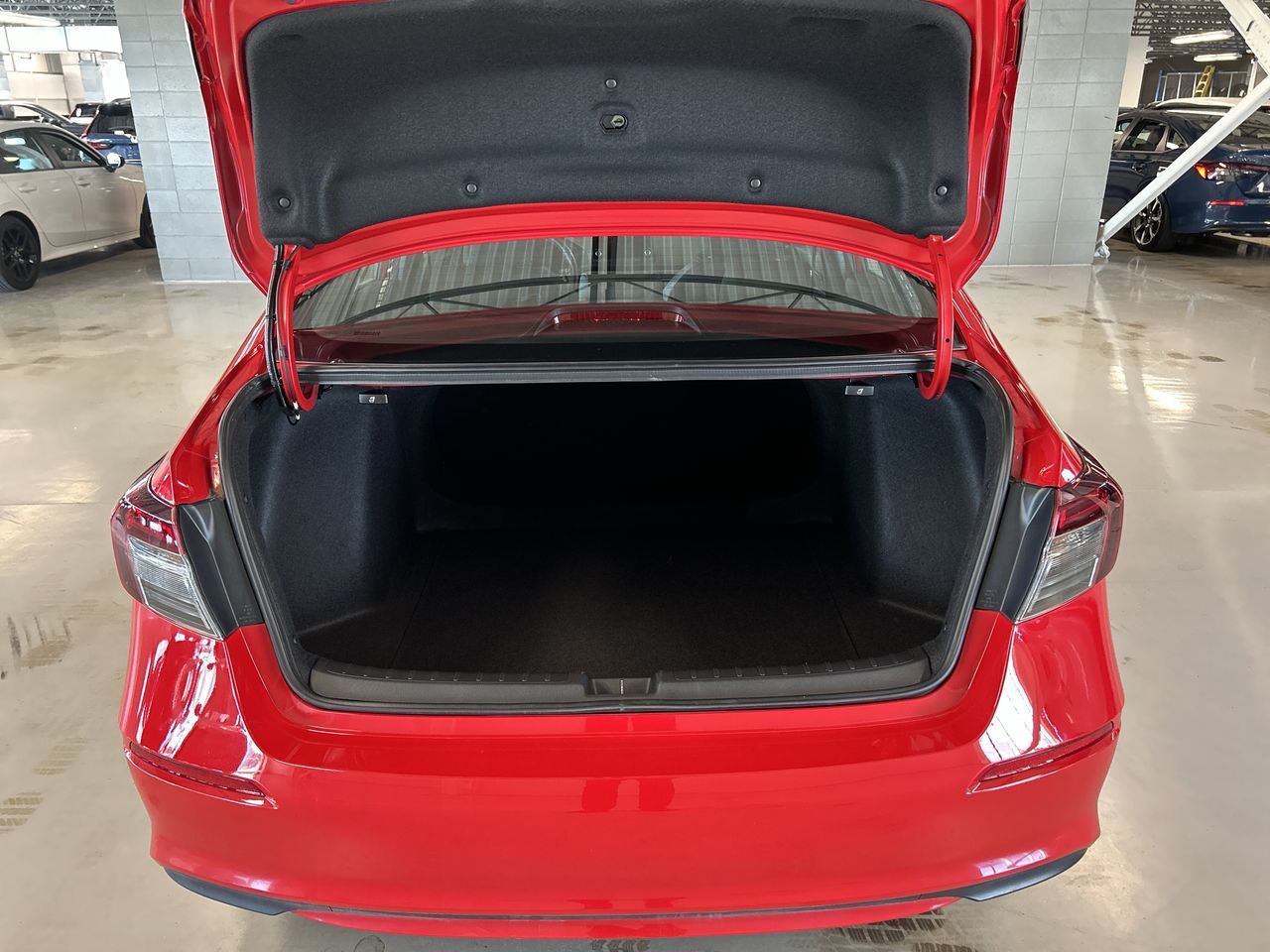 Honda Civic Sedan Hybrid  2025