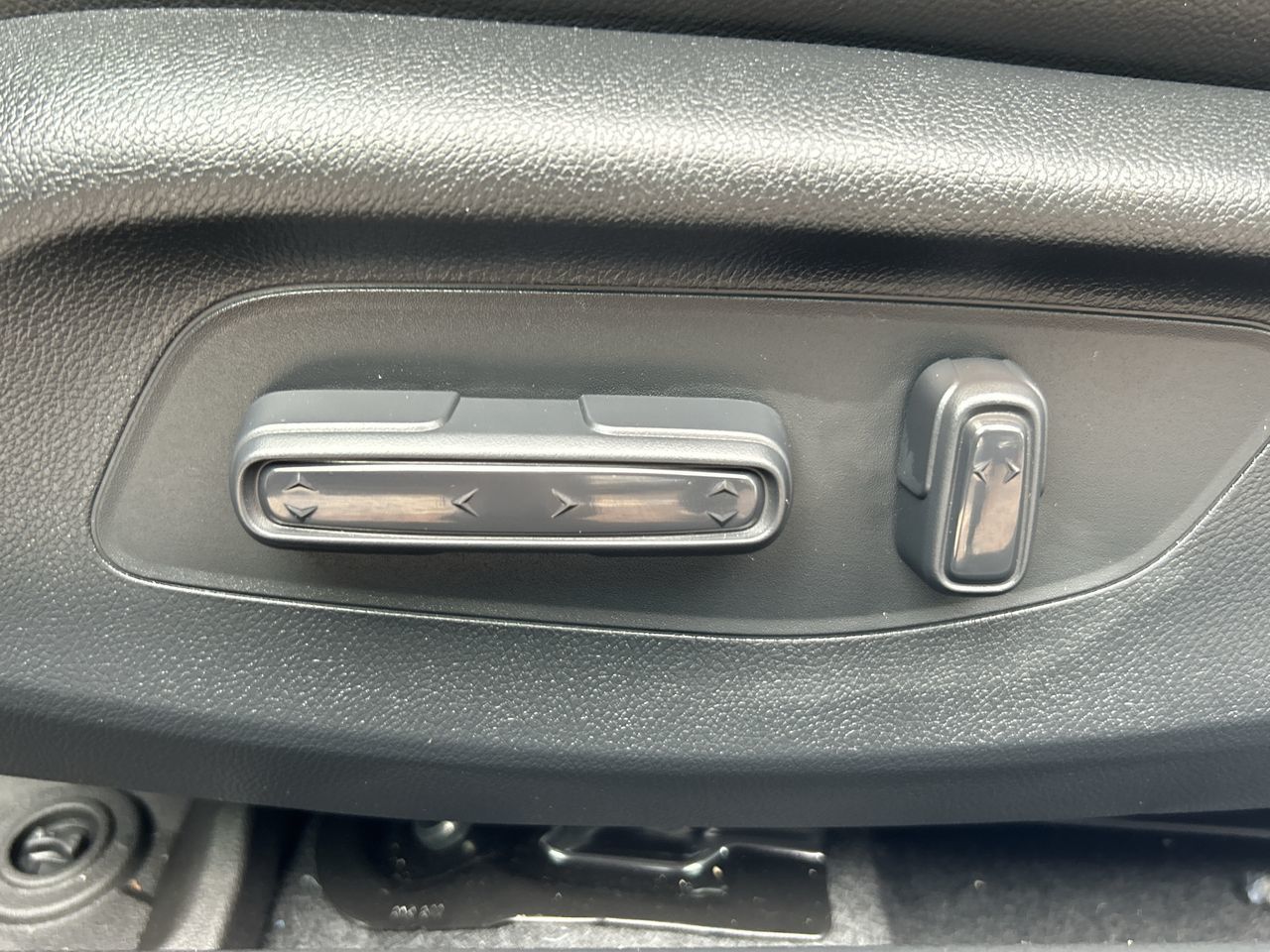 Honda Civic Sedan Hybrid  2025