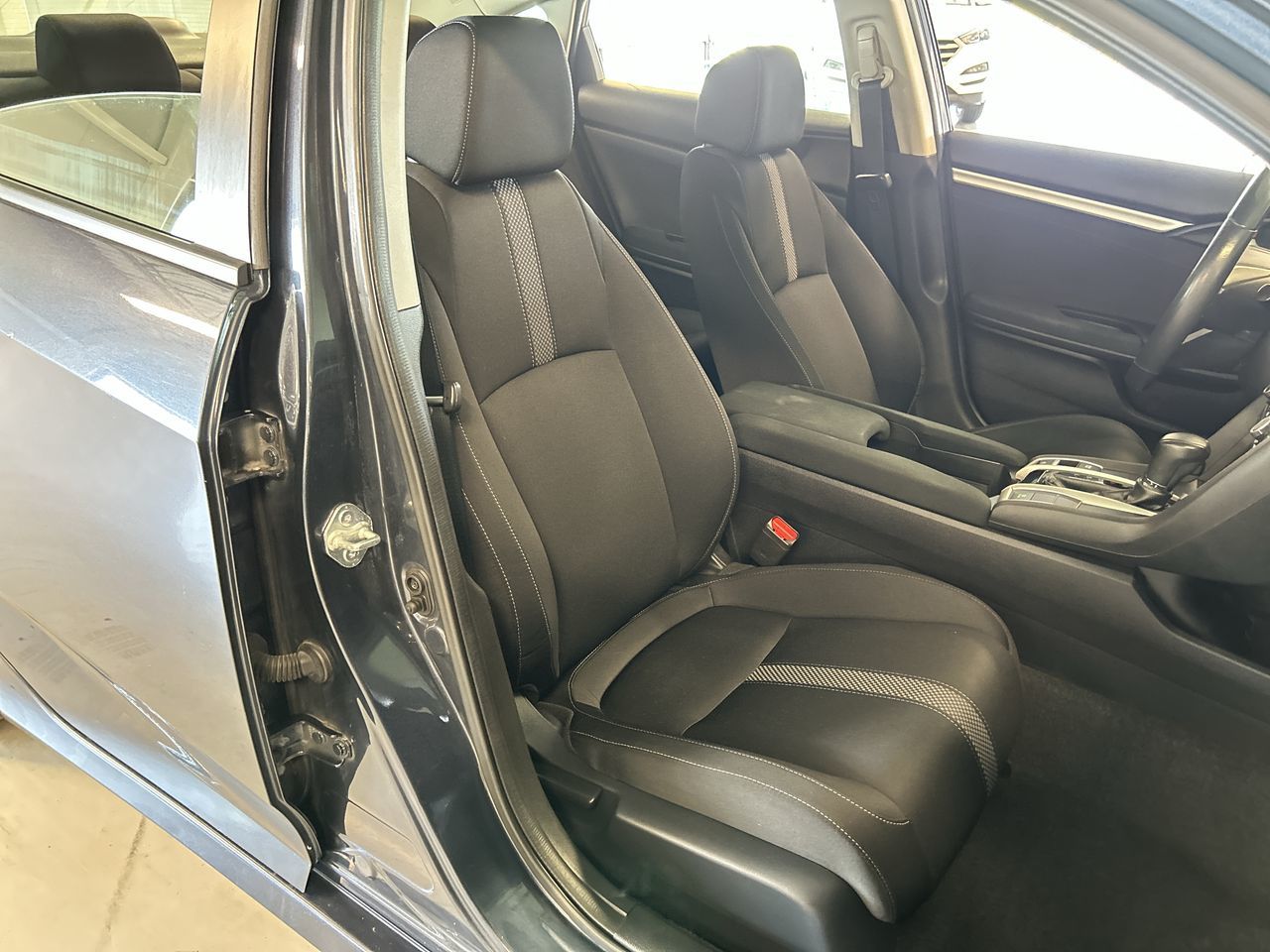 2021 Honda CIVIC SDN EX