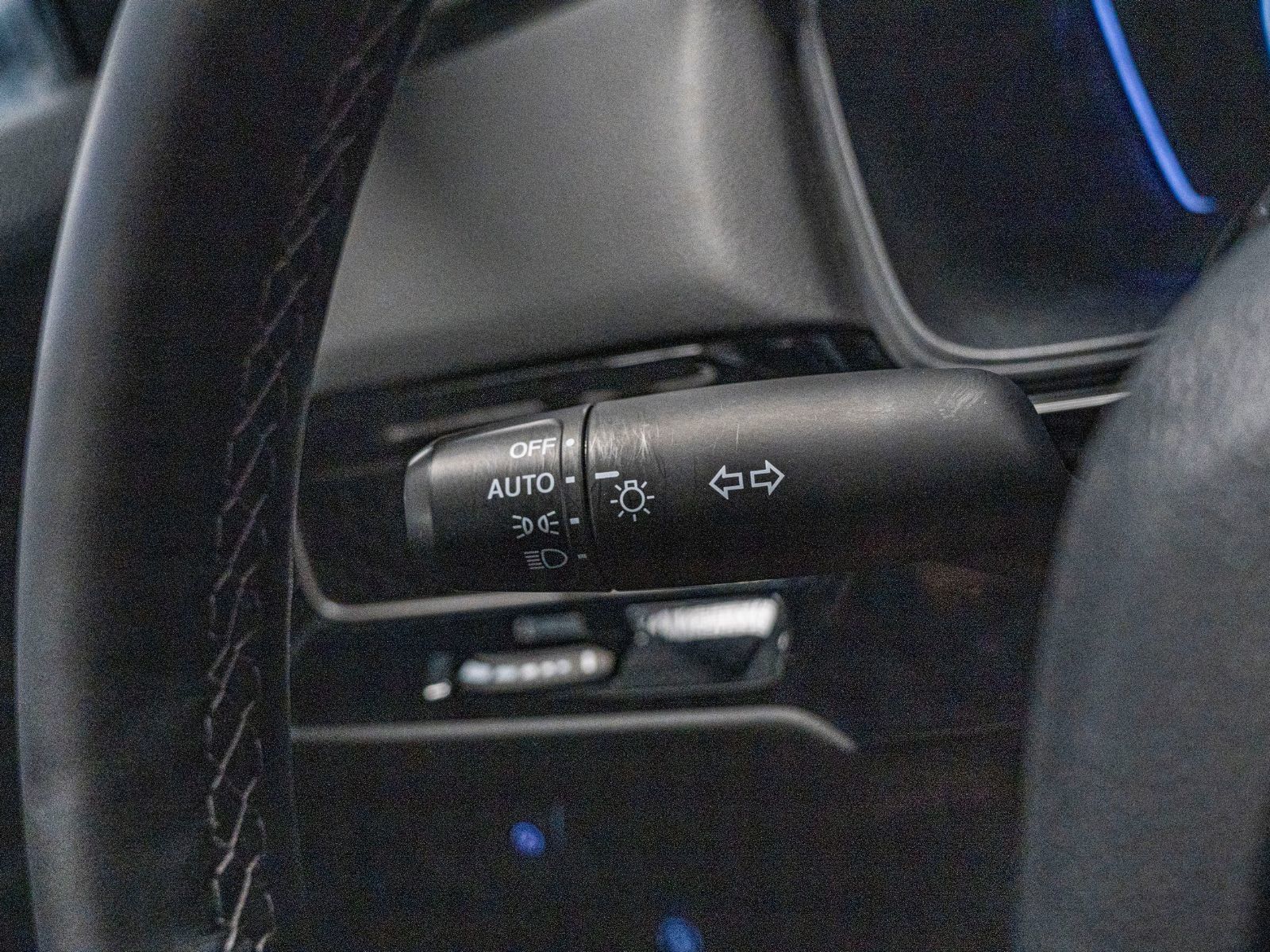 2024 Honda CIVIC SDN EX