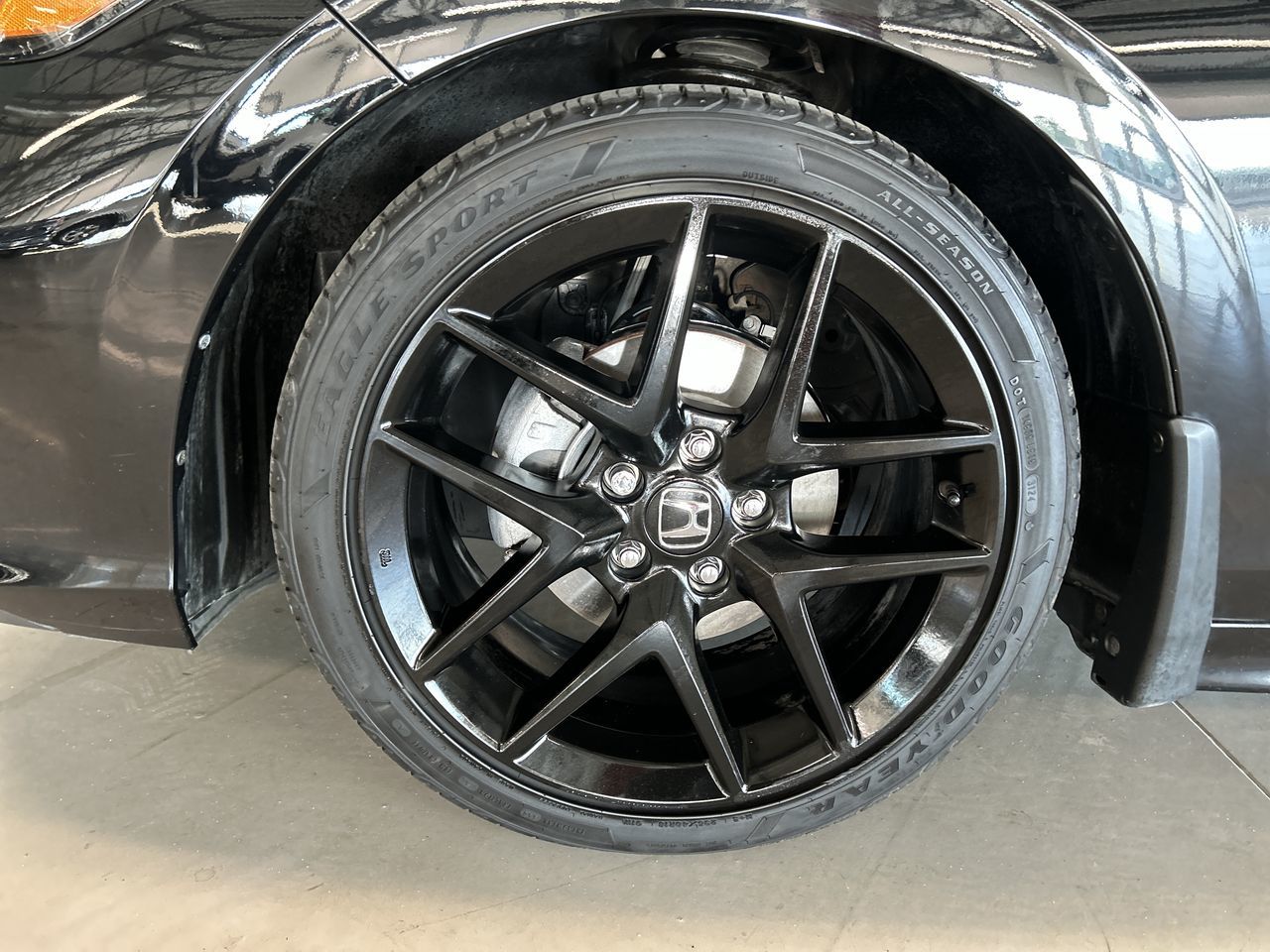 2025 Honda CIVIC SDN SPORT