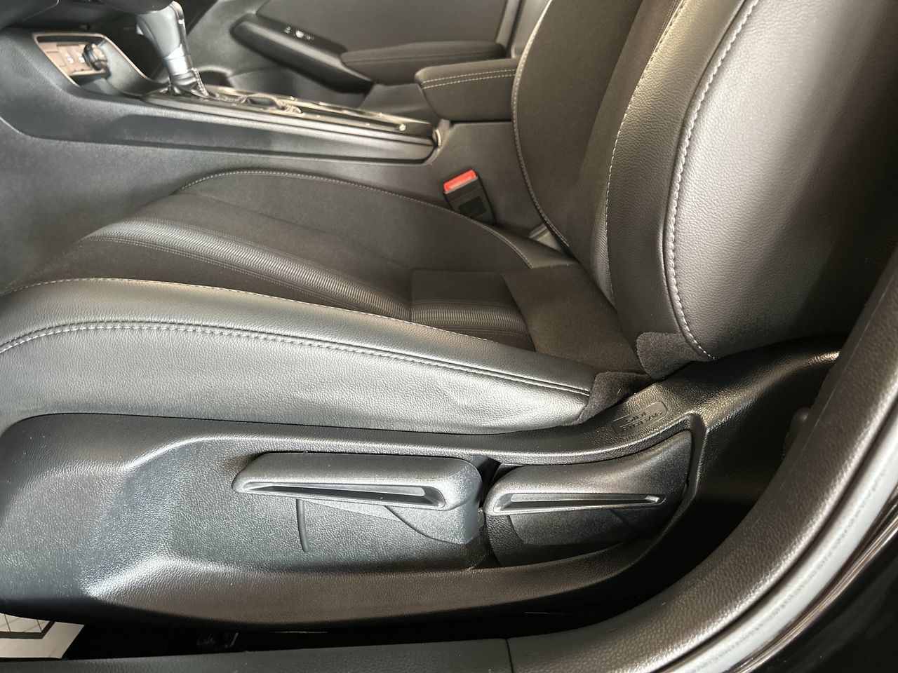 2025 Honda CIVIC SDN SPORT