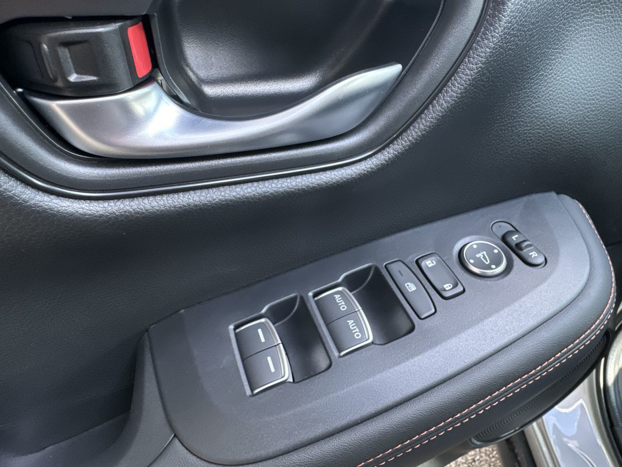 2025 Honda HR-V in Dorval, Quebec