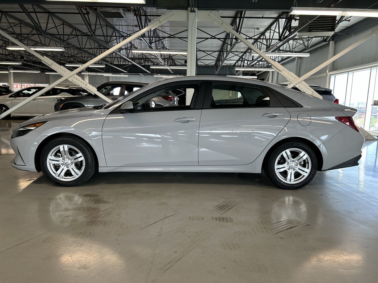 Hyundai Elantra  2022 à Dorval, Québec