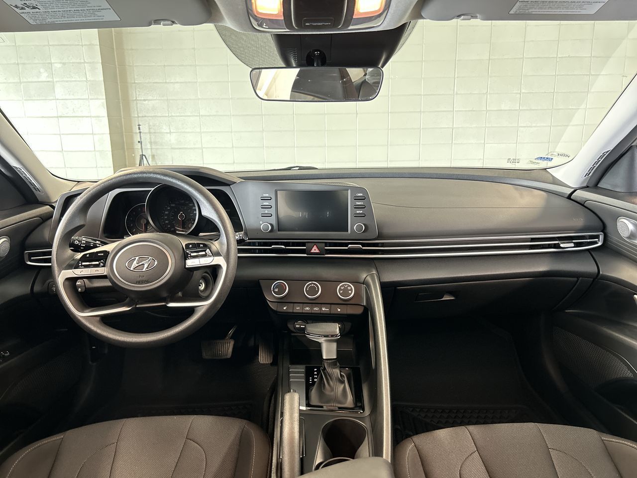 Hyundai Elantra  2022 à Dorval, Québec