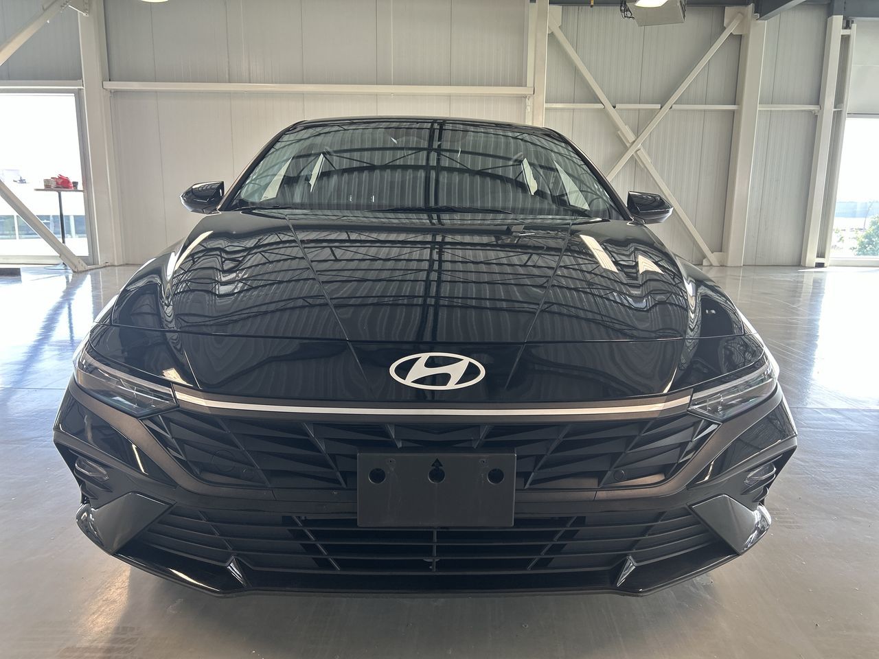 Hyundai Elantra  2024