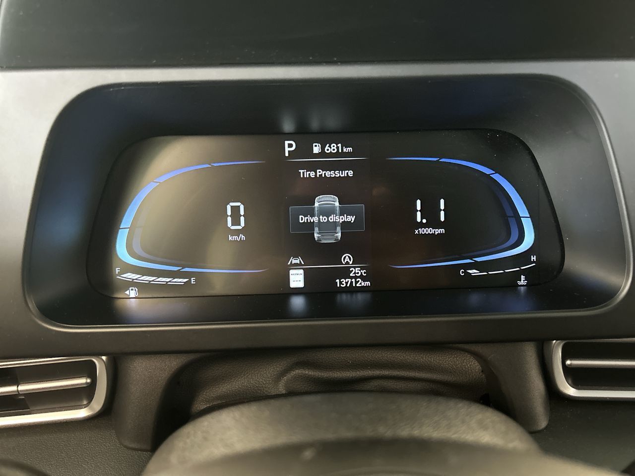 Hyundai Elantra  2024