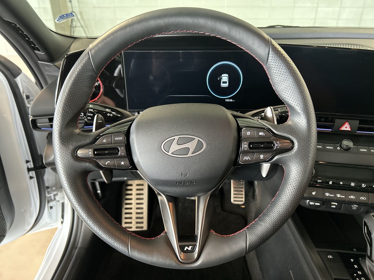 2024 Hyundai Elantra in Dorval, Quebec
