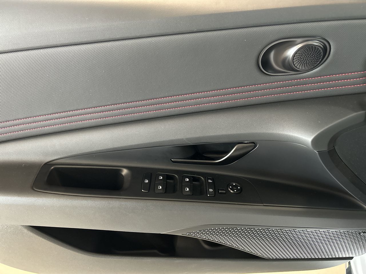 2024 Hyundai Elantra in Dorval, Quebec