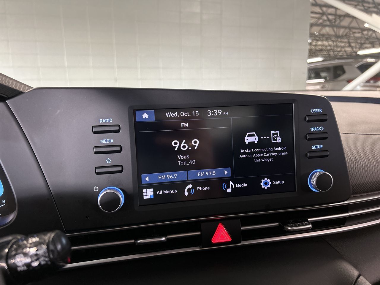 Hyundai Elantra  2024