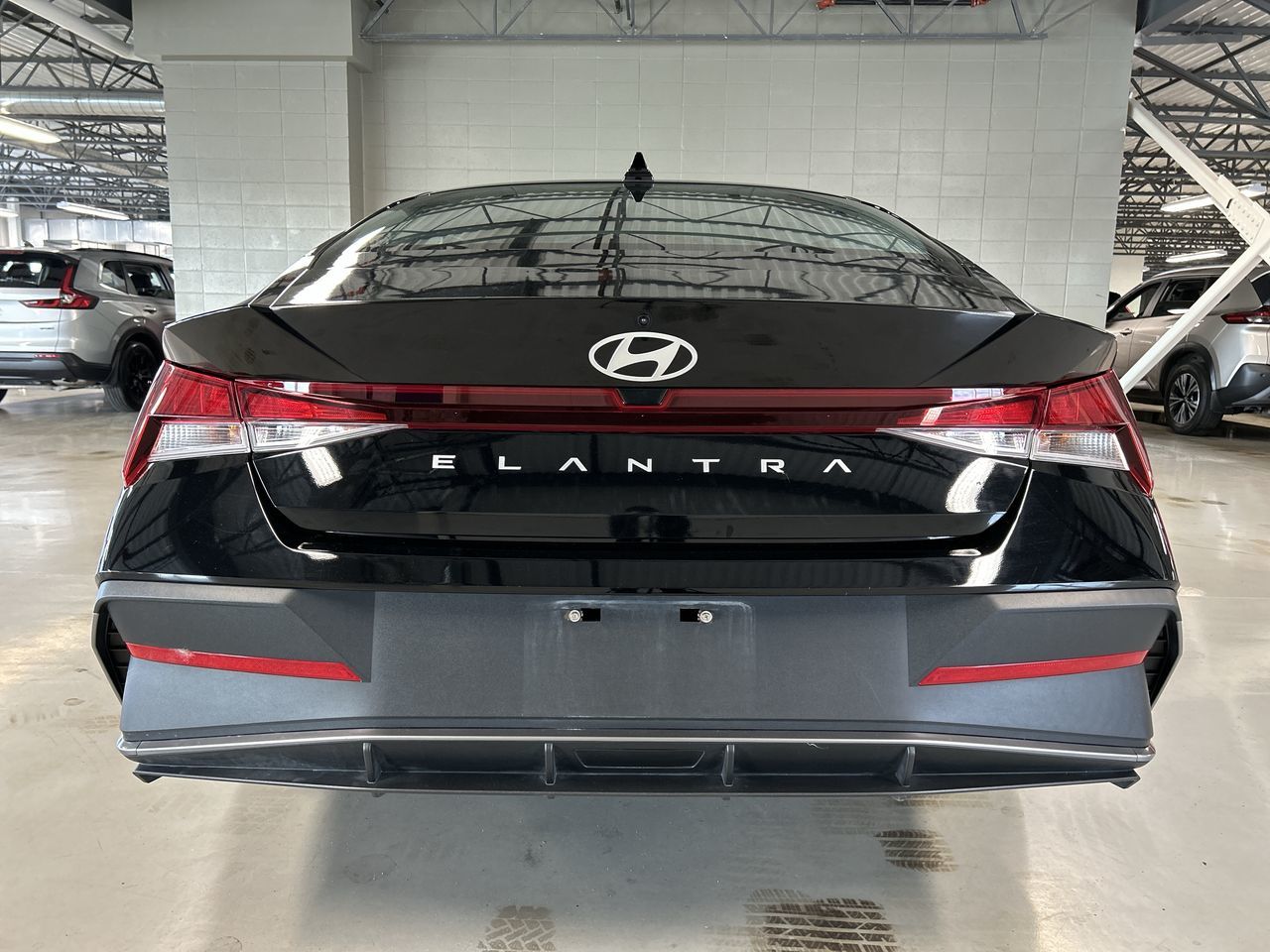 Hyundai Elantra  2024