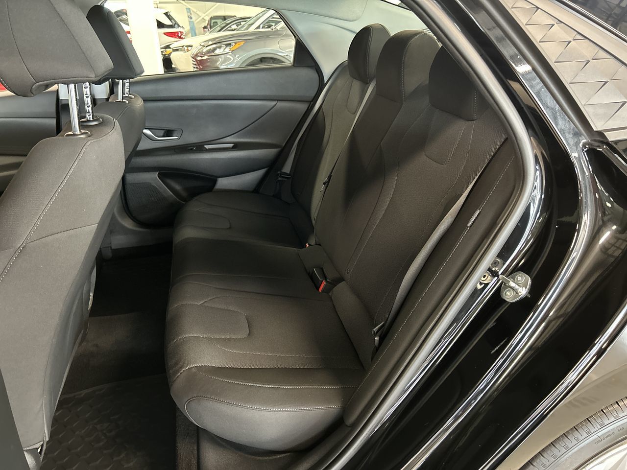 Hyundai Elantra  2024