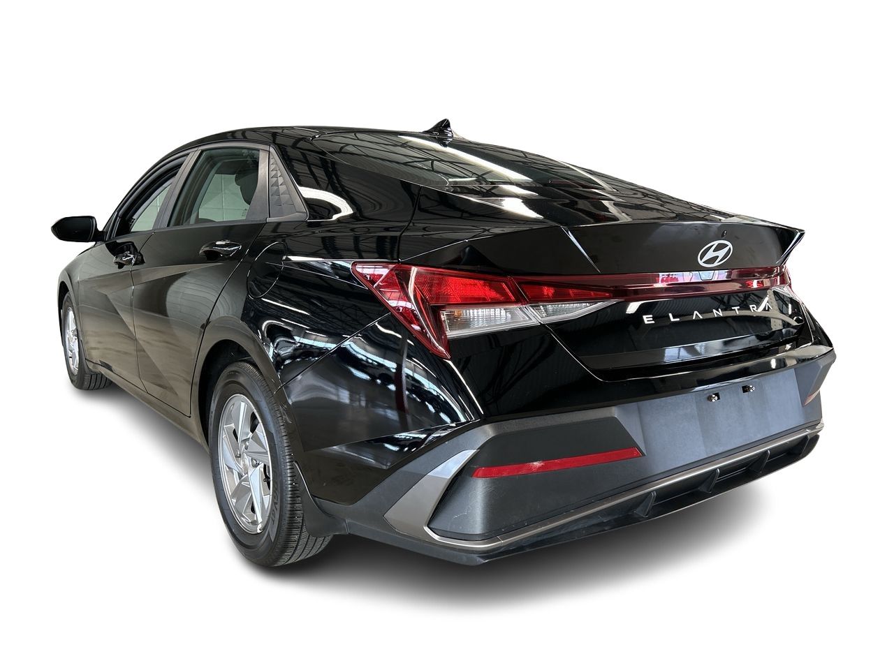 Hyundai Elantra  2024