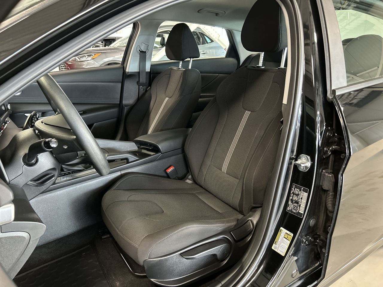 Hyundai Elantra  2024