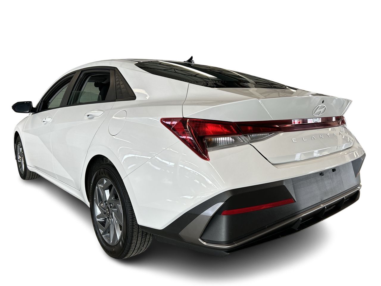 Hyundai Elantra  2024