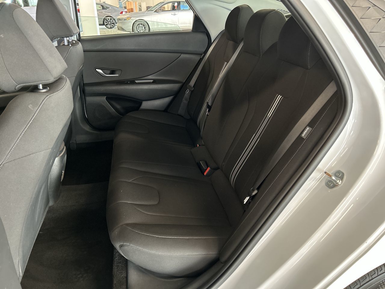 Hyundai Elantra  2024