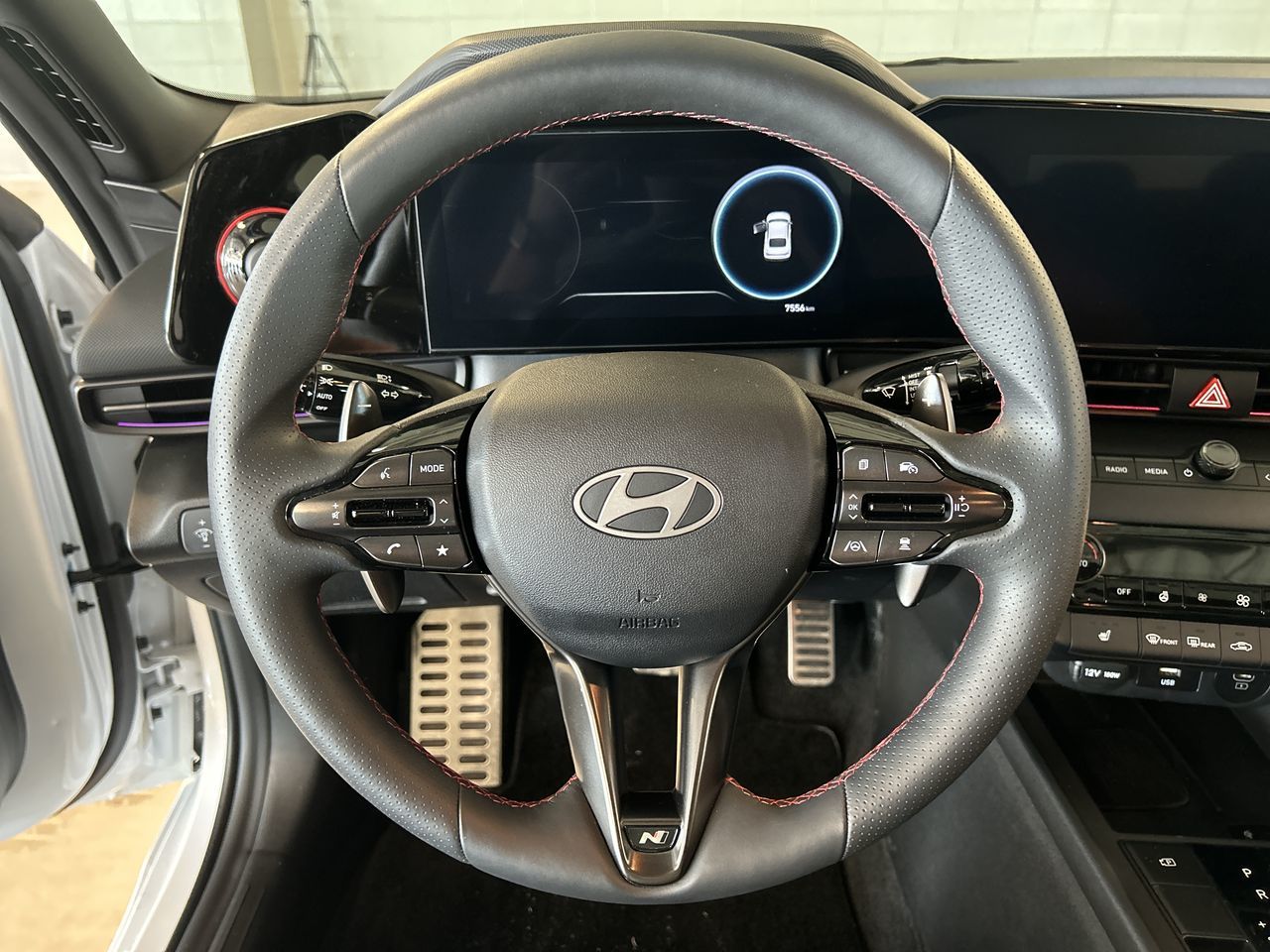 Hyundai Elantra  2025