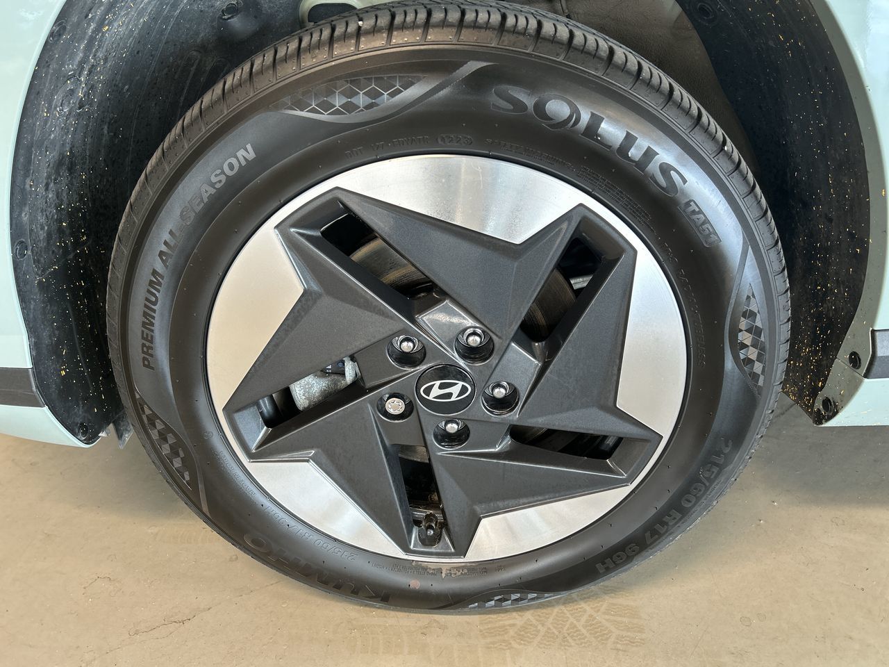 Hyundai KONA ELECTRIC  2024