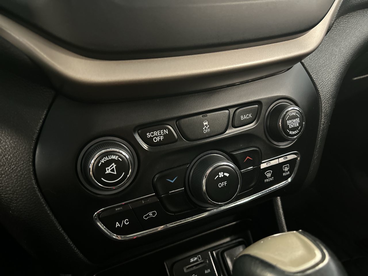 Jeep CHEROKEE SPORT  4WD  2016