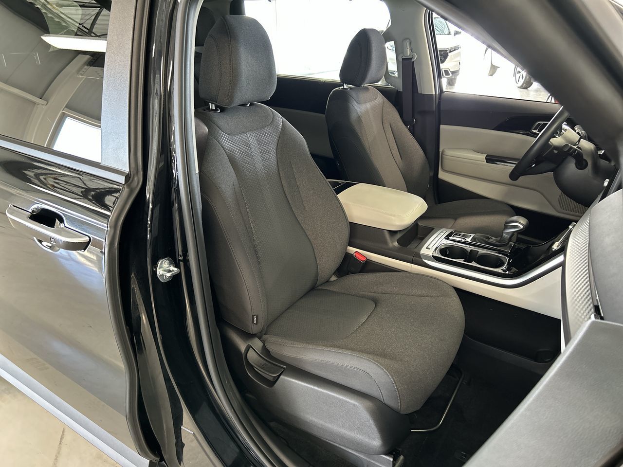 Kia Carnival  2024 à Dorval, Québec