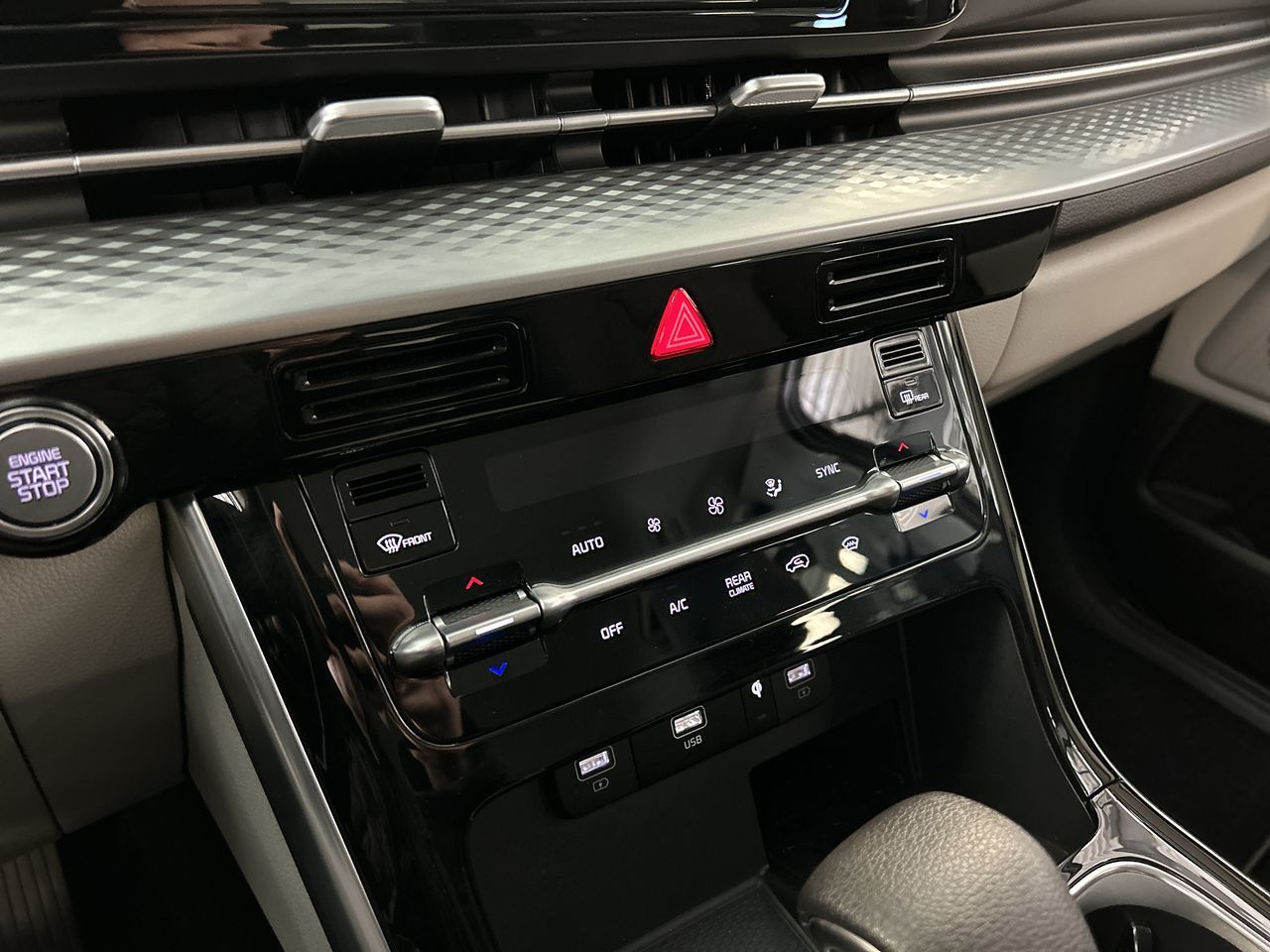 Kia Carnival  2024 à Dorval, Québec