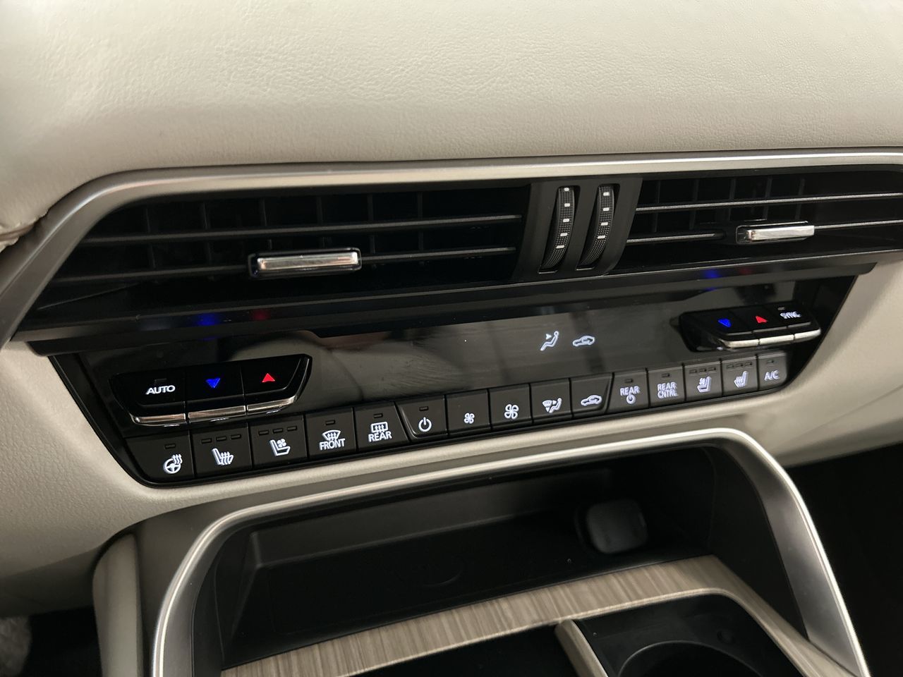 Mazda CX-90 MHEV  2025