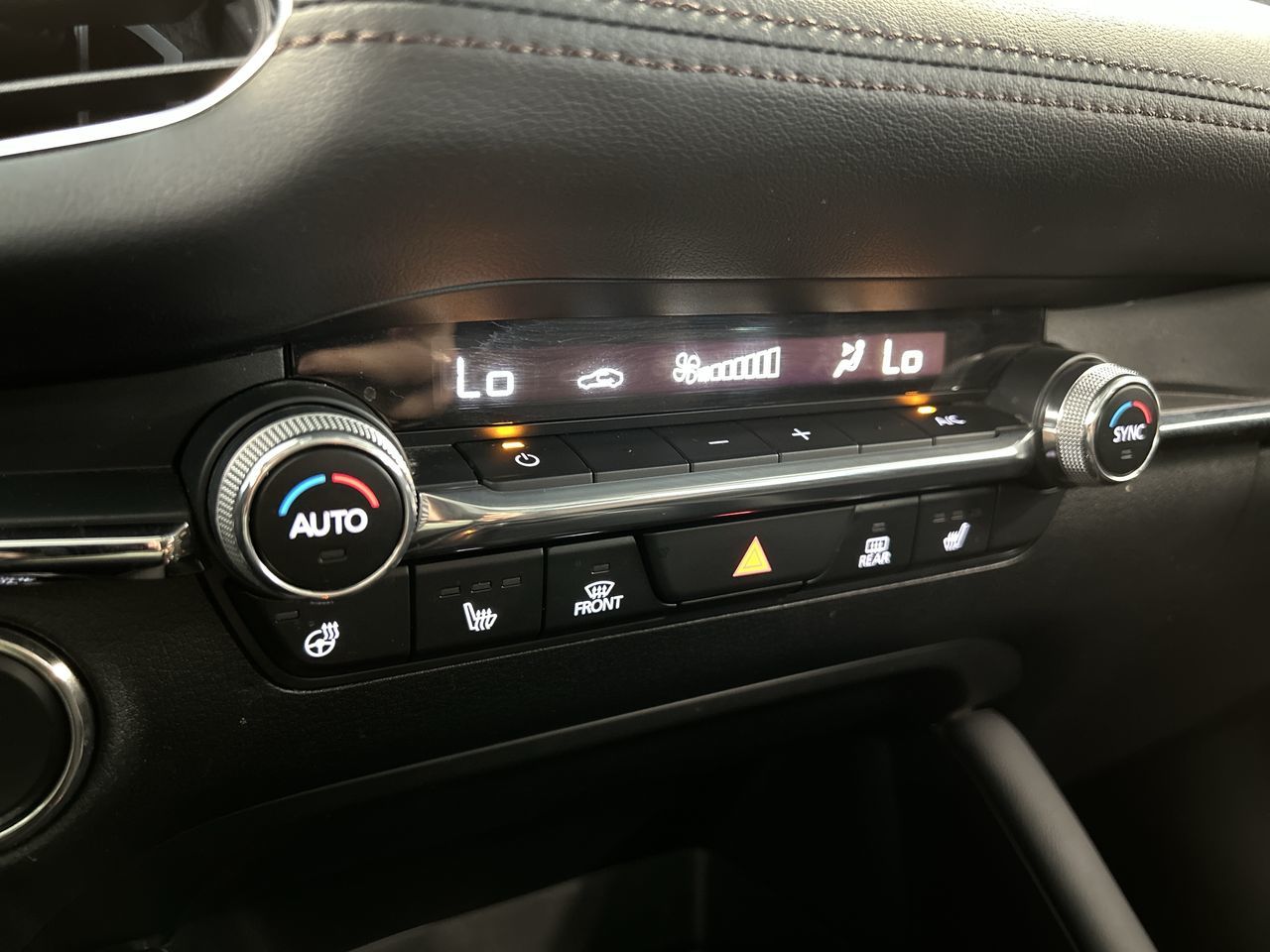 2023 Mazda 3 in Dorval, Quebec