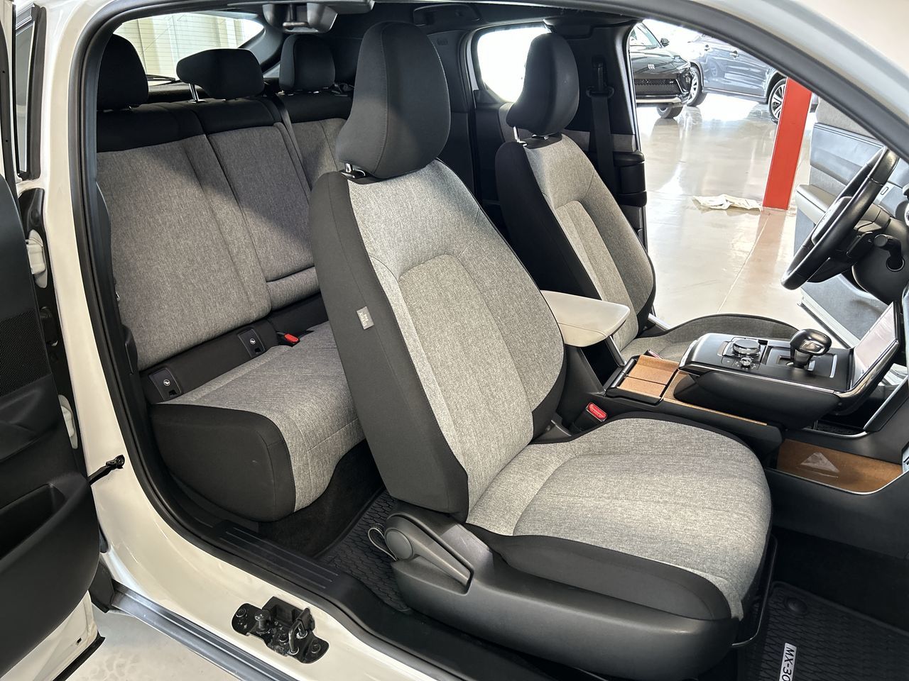 Mazda MX-30 EV  2022 à Dorval, Québec